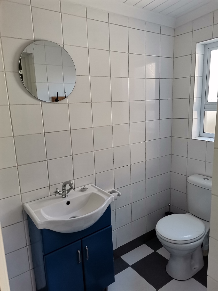 To Let 1 Bedroom Property for Rent in Rome Western Cape
